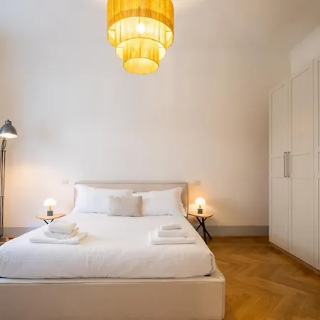 Santa Croce Luxury Penthouse *